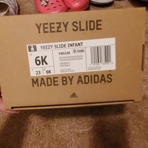 COPY - Yeezy slides infants
